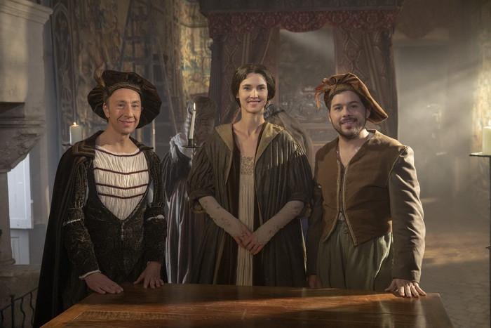 Stéphane Bern et ses deux invités : Églantine Éméyé et Thomas Lecointe.