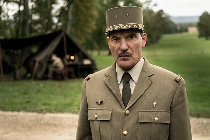 Samuel LabaSamuel Labarthe dans le rôle du Général de Gaullerthe dans le rôle du Général de Gaulle