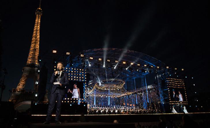 Stéphane Bern présente le Concert de Paris