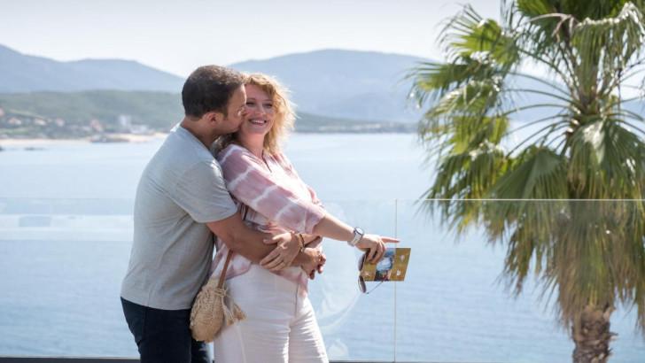 « Candice Renoir : Chacun dirige l'eau vers son moulin »