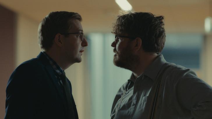 Jeppe et Bo se faisant face