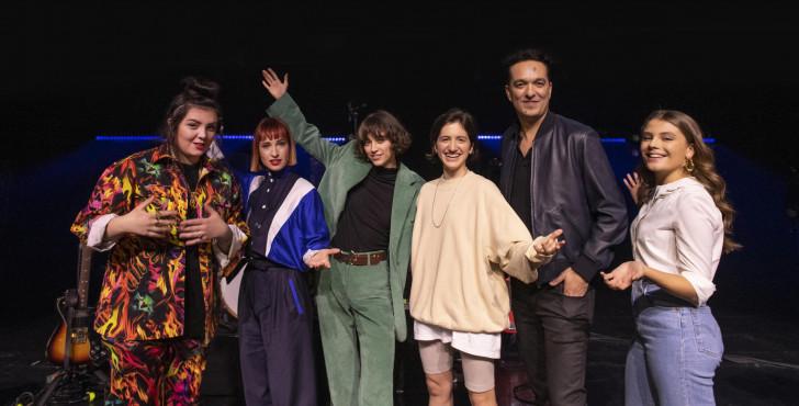 Hoshi, Suzane, Pomme, Aloïse Sauvage,Malik Djoudi, Maëlle