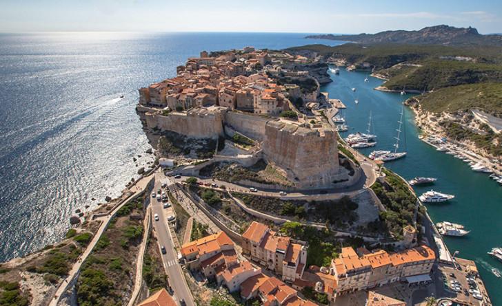 Citadelle De Bonifacio Et EscalierDu Roy D'aragon