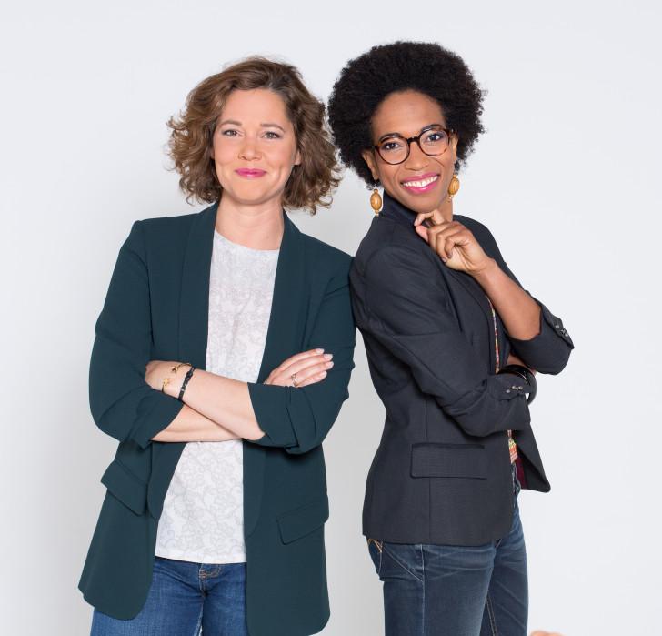 Marie Radovic et Kelly Pujar, journalistes et présentatrices de L'Info Outre-mer