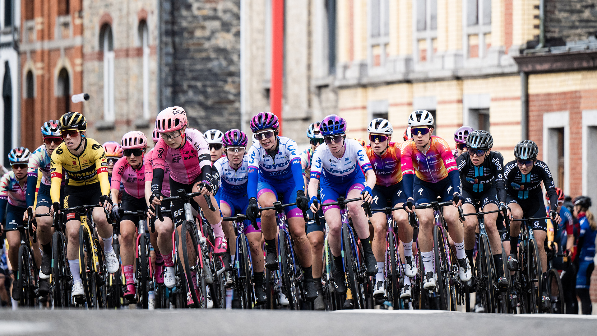 France Télévisions au cœur des plus belles courses cyclistes féminines et masculines en 2024