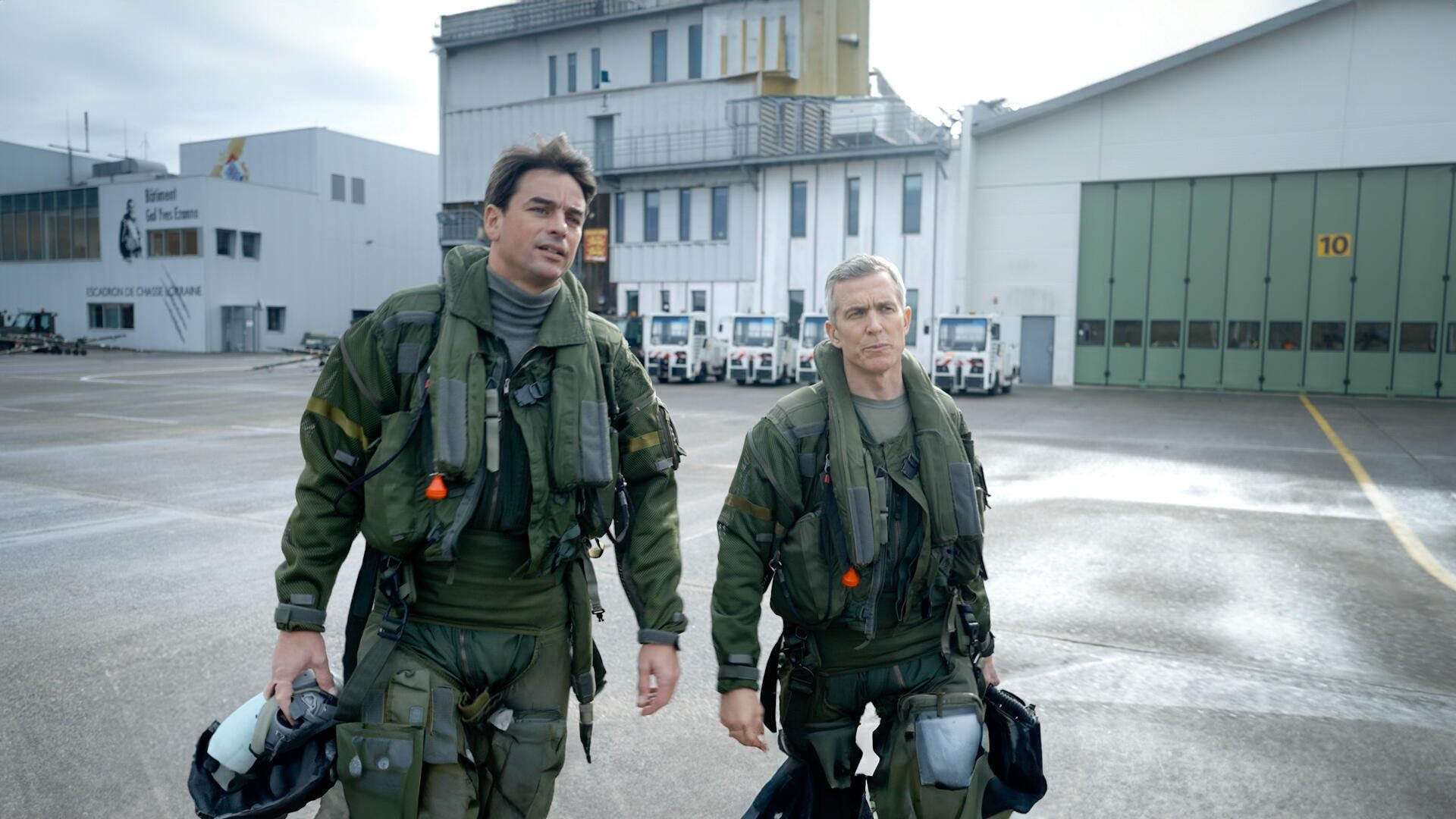 Aux armes, citoyens – mais à quel prix ?