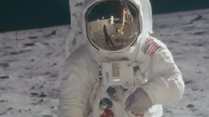 Lune Armstrong France TV programme télévisé