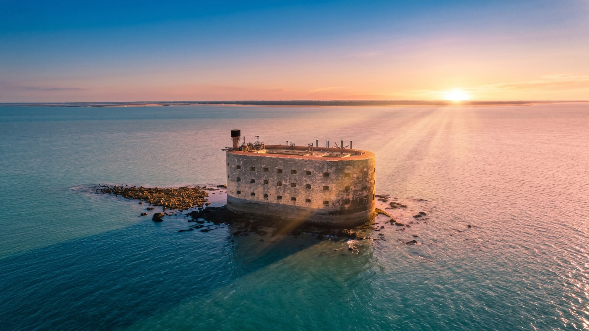 Jouez pour sauver le fort Boyard et tentez de remporter une visite exclusive !
