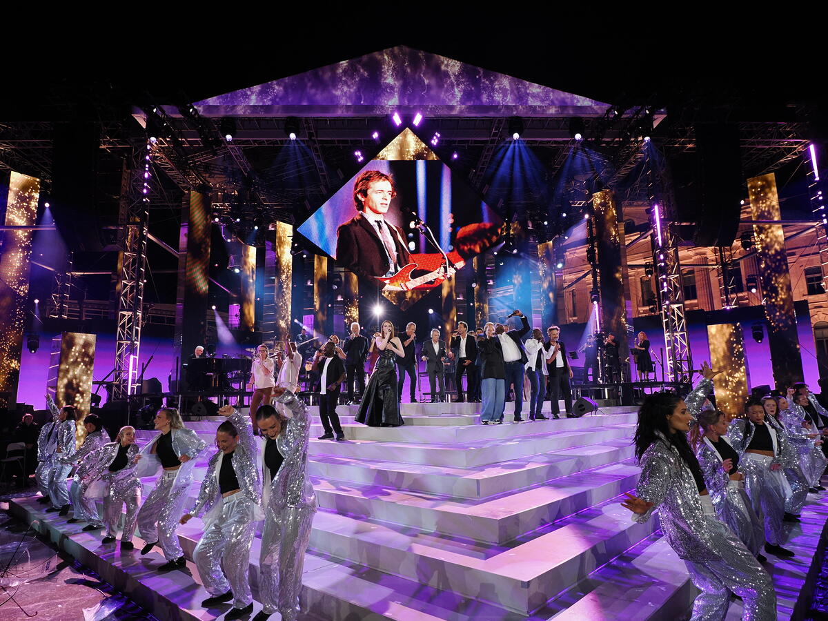 JEAN-JACQUESGOLDMAN2CLEGRANDCONCERTDELAFRANCOPHONIE_preview