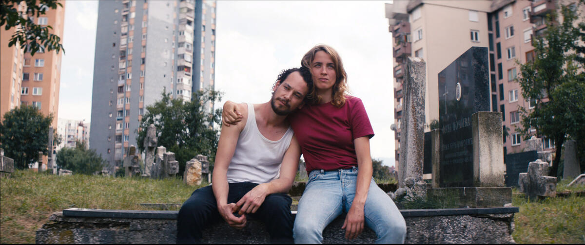 LESHC389ROSDEMEURENTJAMAIS_preview