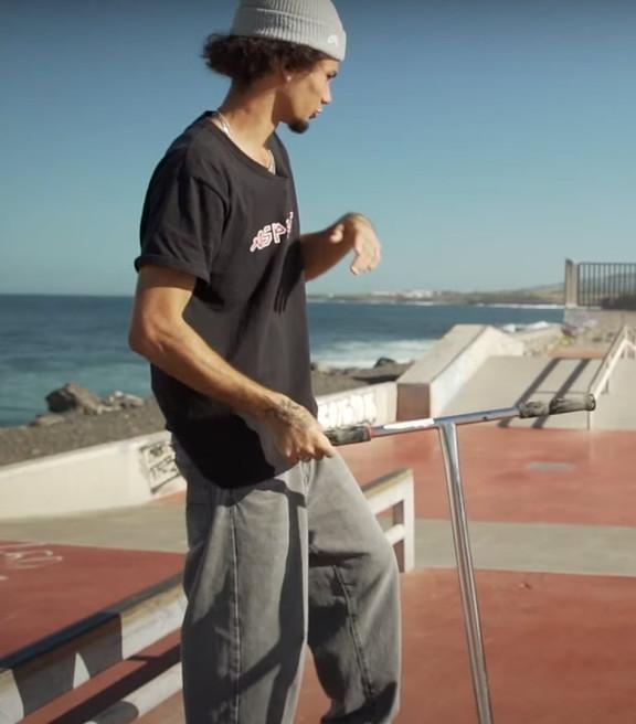 Miguel Alphonsine, le prodige de la trottinette freestyle à La Réunion