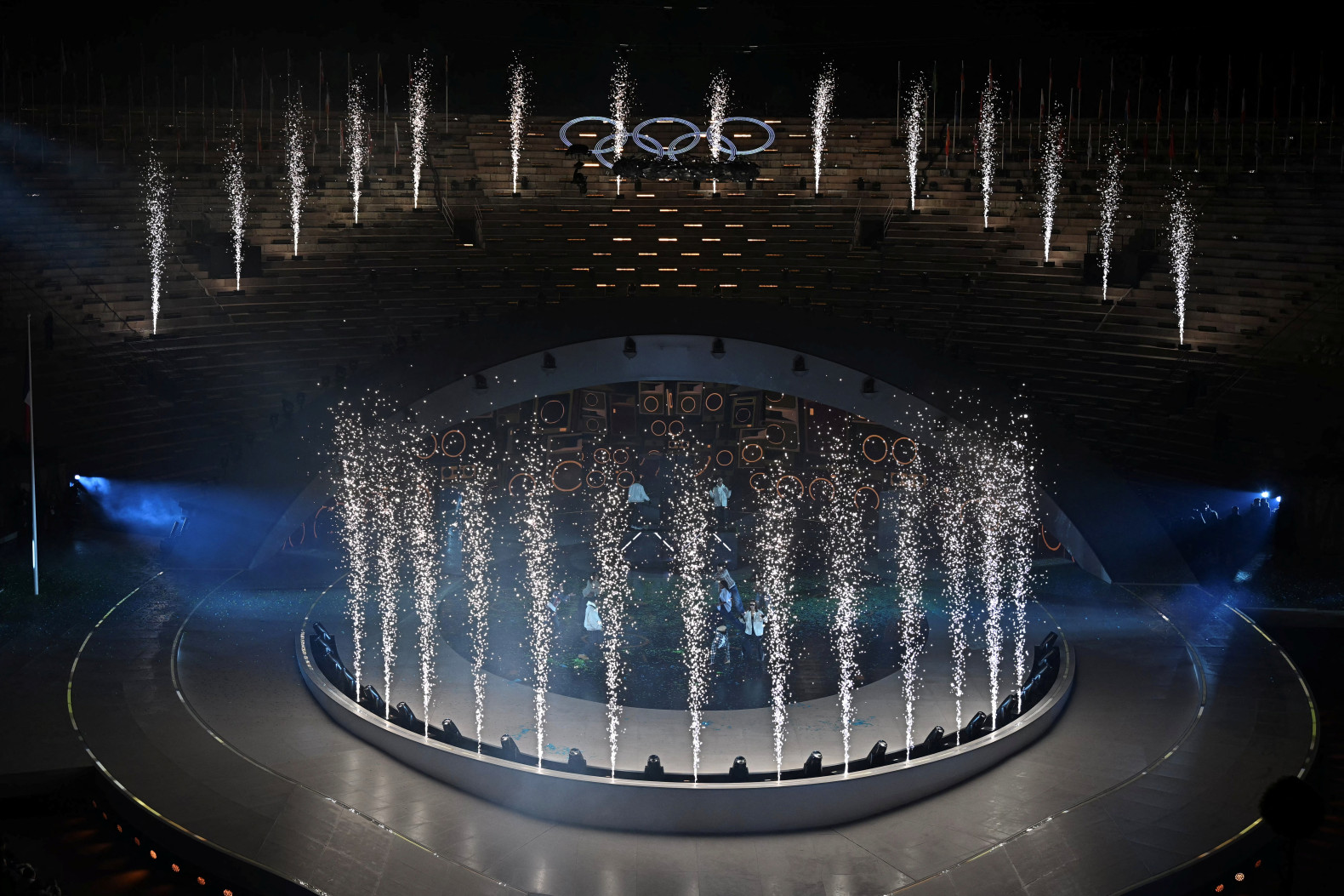 Visuel de la cérémonie des Jeux Olympiques d'hiver