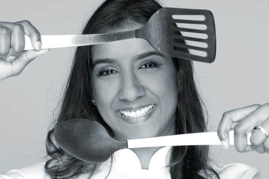 Kelly Rangama, présentatrice de « Voyages & Délices by Chef Kelly »