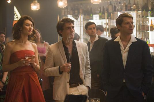 Olga Kurylenko, Pierre Perrier et Pierre Deladonchamps sur le tournage de Romance