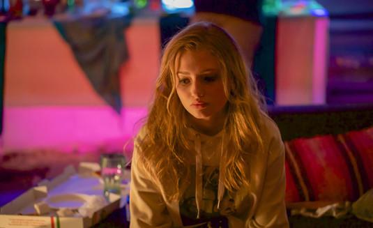Mayline Dubois incarne Chloé dans le téléfilm La Fugue de Xavier Durringer