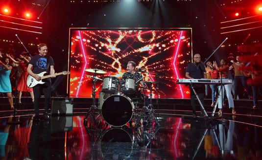 300 choeurs chantent les tubes d'un jour