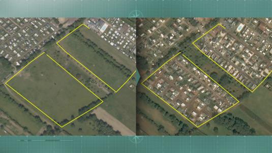 Deux photos avant, après : celles de gauche montre des champs entourés de lotissements, celle de droite la présence de deux nouveaux lotissements
