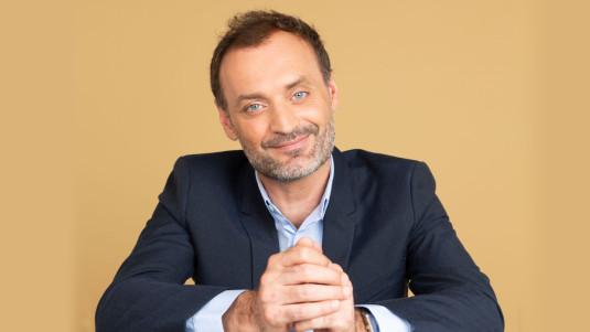 Augustin Trapenard, nouveau président des Prix Roman et Essai FTV !