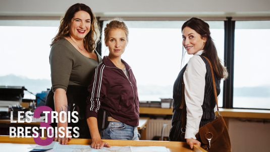 Photo de Charlotte Gaccio, Déborah Krey et Garance Thénault 