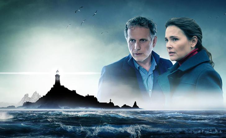 « L'île aux 30 cercueils » avec Virginie Ledoyen et Charles Berling