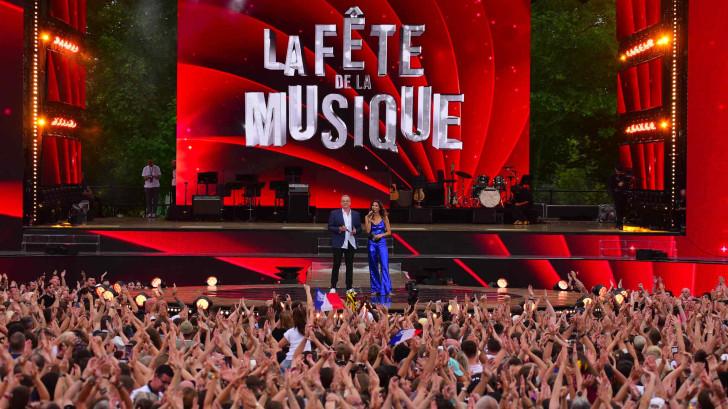 Laury Thilleman et Garou 