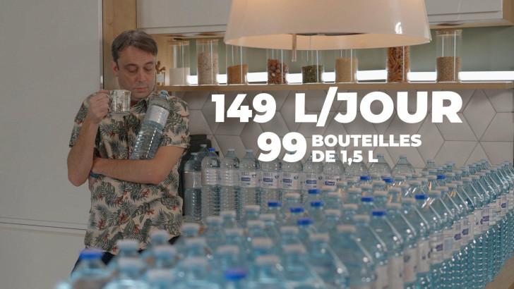 Chaque Français utilise en moyenne 149 litres d’eau par jour, soit l’équivalent de ces 99 bouteilles d’eau
