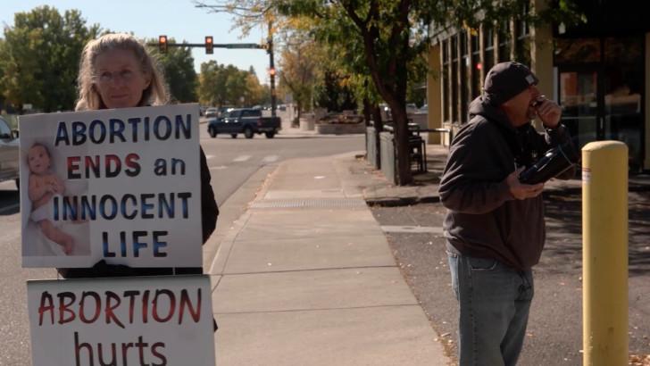 Militants anti-avortement devant une clinique du Colorado