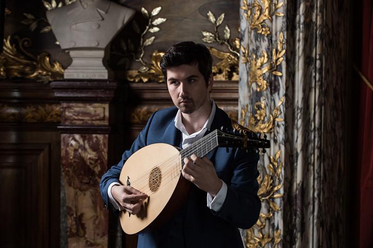 Le luthiste Thomas Dunford