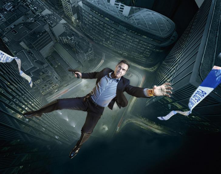 Harry Clayton (James Nesbitt), a bien besoin d'un petit peu de chance !