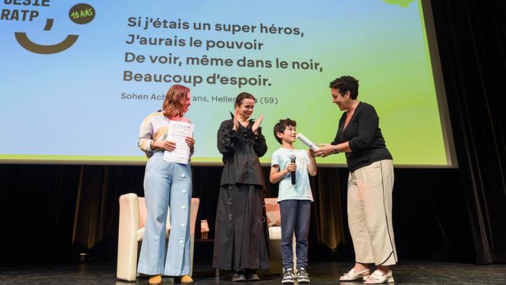 Sohen Achiba reçoit son prix